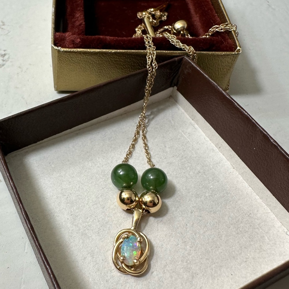 14k Yellow Gold Opal Swirl Openwork Necklace w/ Jadeite, Jade & Gold Beads